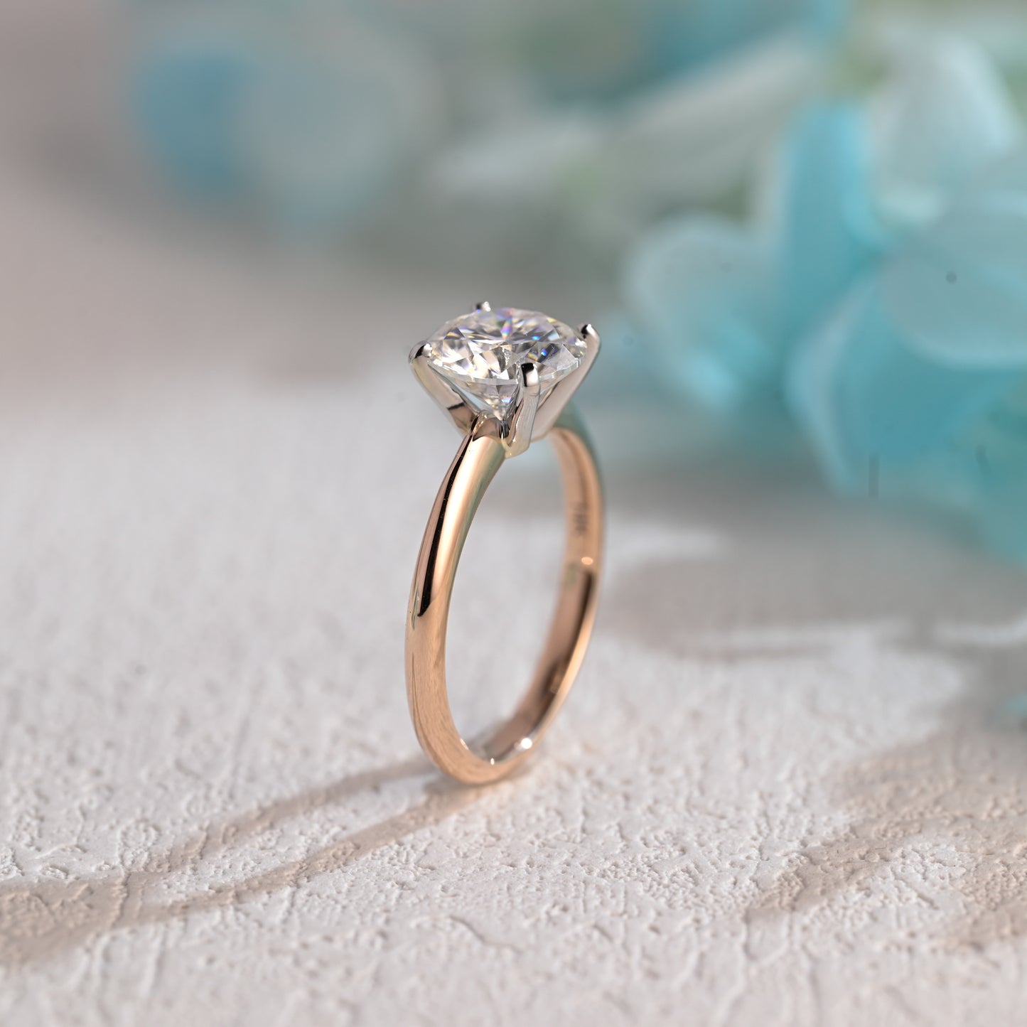 two-tone-low-setting-round-cut-moissanite-wedding-ring-engagement-ring