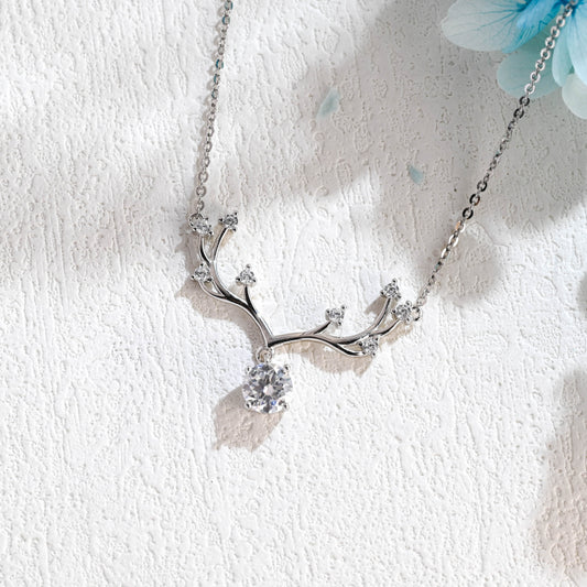 round-cut-moissanite-necklace-deer-horn-pendant