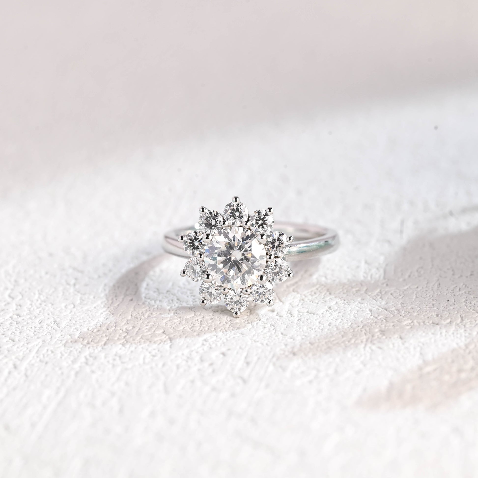 round-cut-moissanite-wedding-ring-engagement-ring-floral-ring