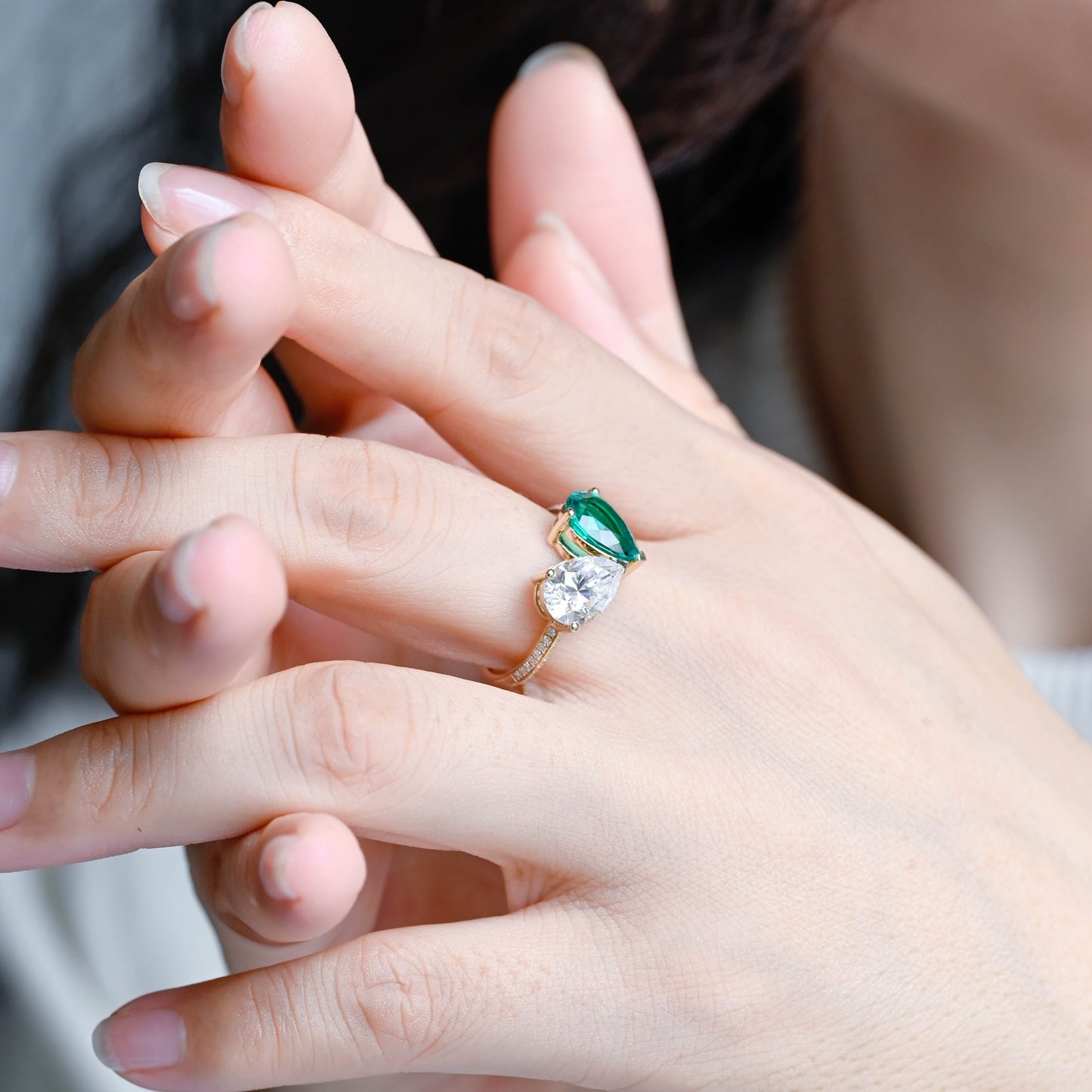 toi-et-moi-diamond-ring-engagement-ring-wedding-ring-emerald-ring