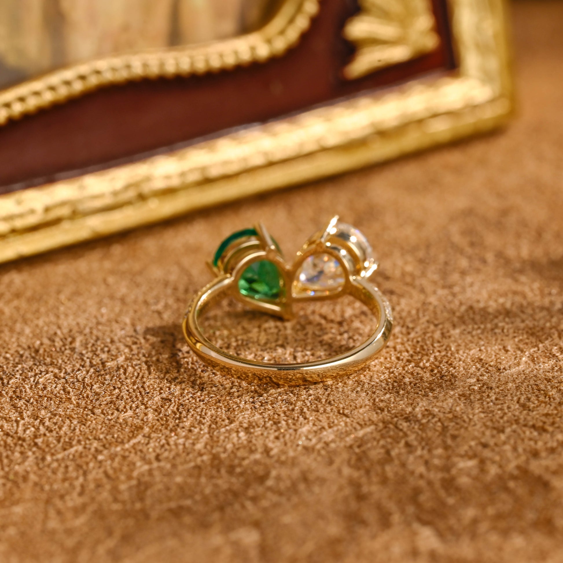 toi-et-moi-diamond-ring-engagement-ring-wedding-ring-emerald-ring